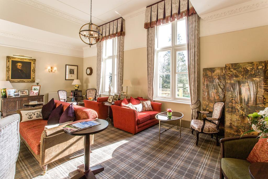 לינה וארוחת בוקר פיטרספילד Langrish House מראה חיצוני תמונה